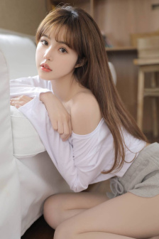 女人隐私故意给男生看